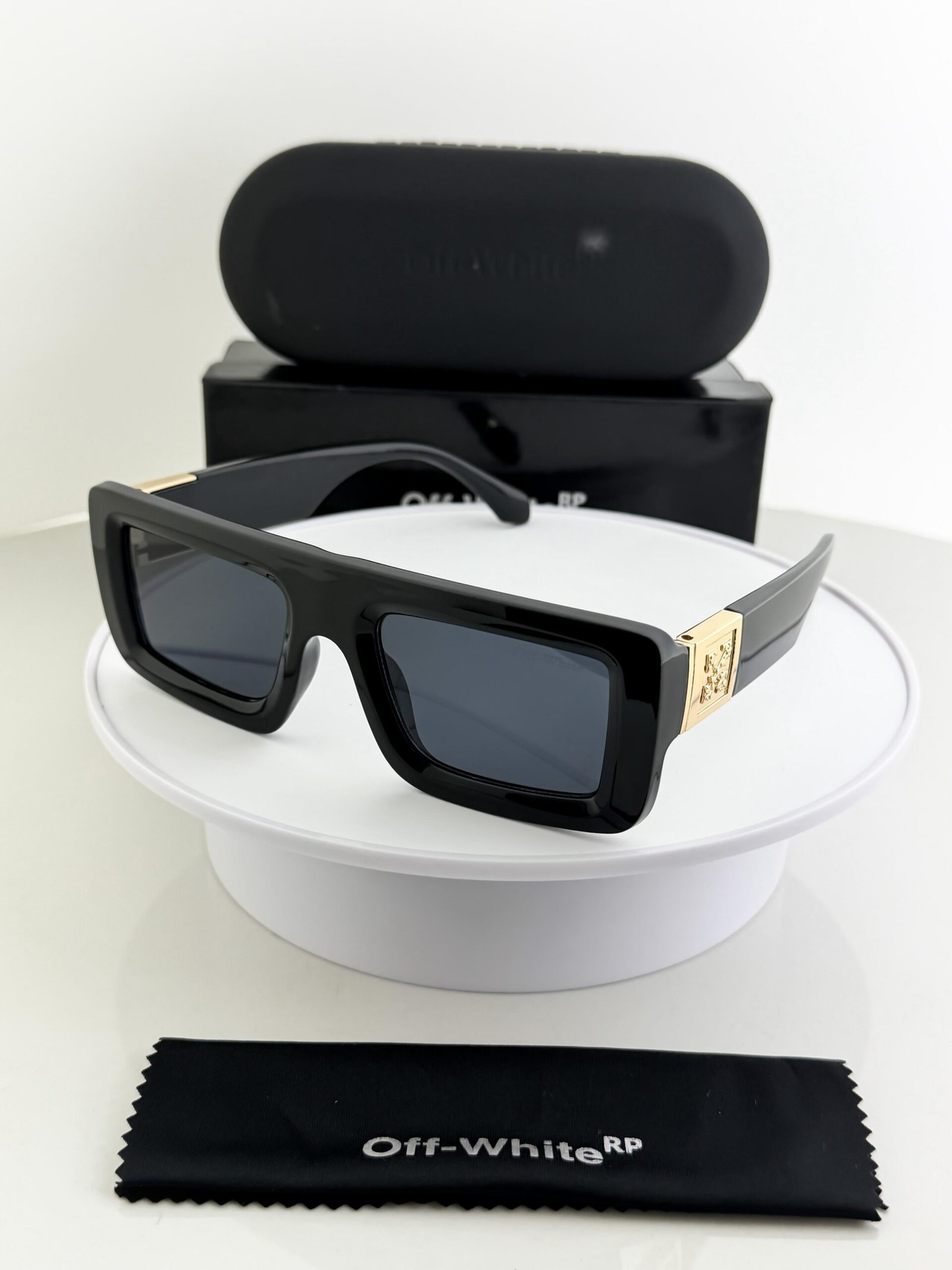 OFF_WHIT BLACK _LH 112-60