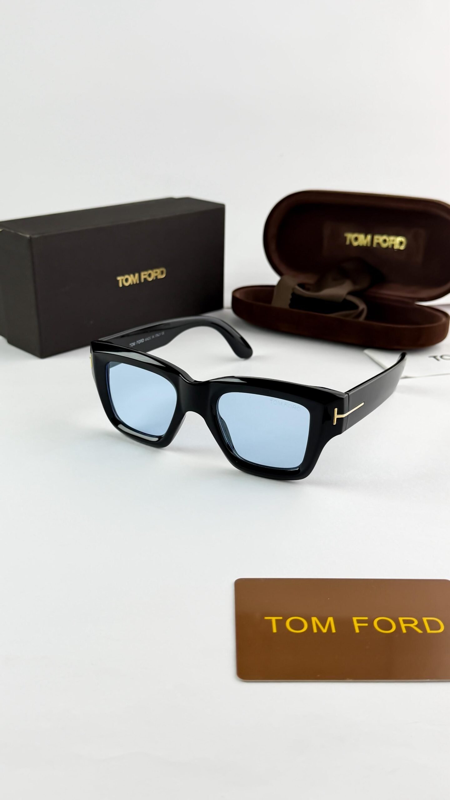 Tomford black blue 184