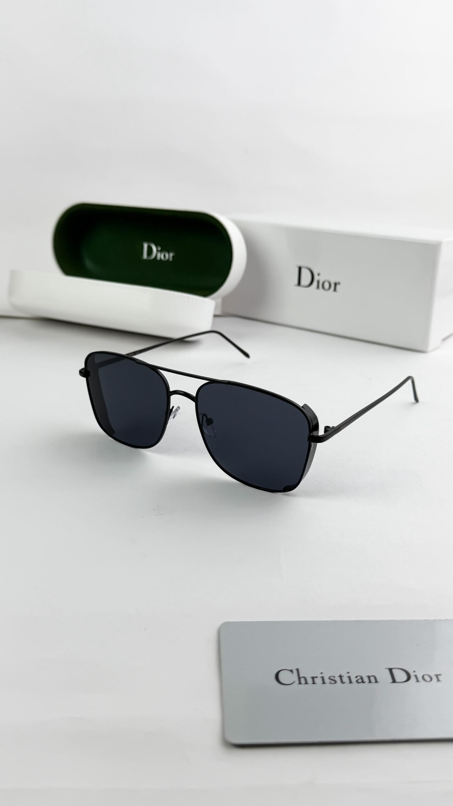 Di0r black 8287