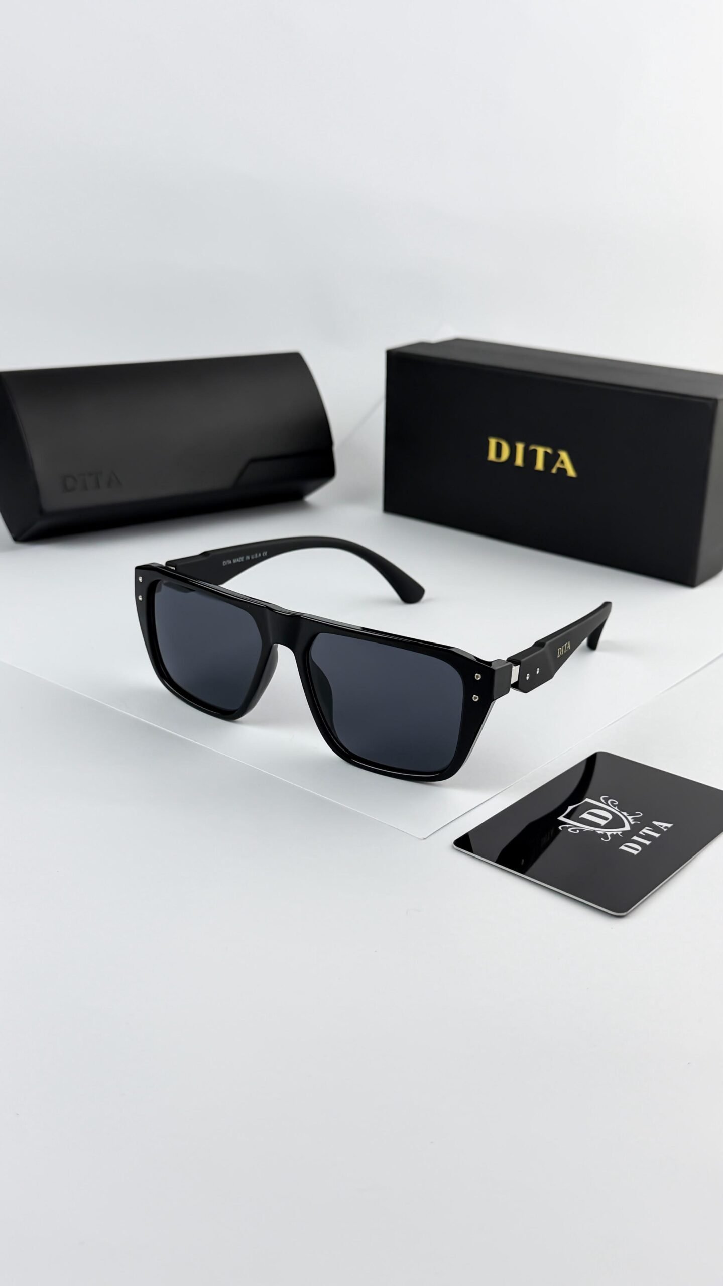 Dita black 200