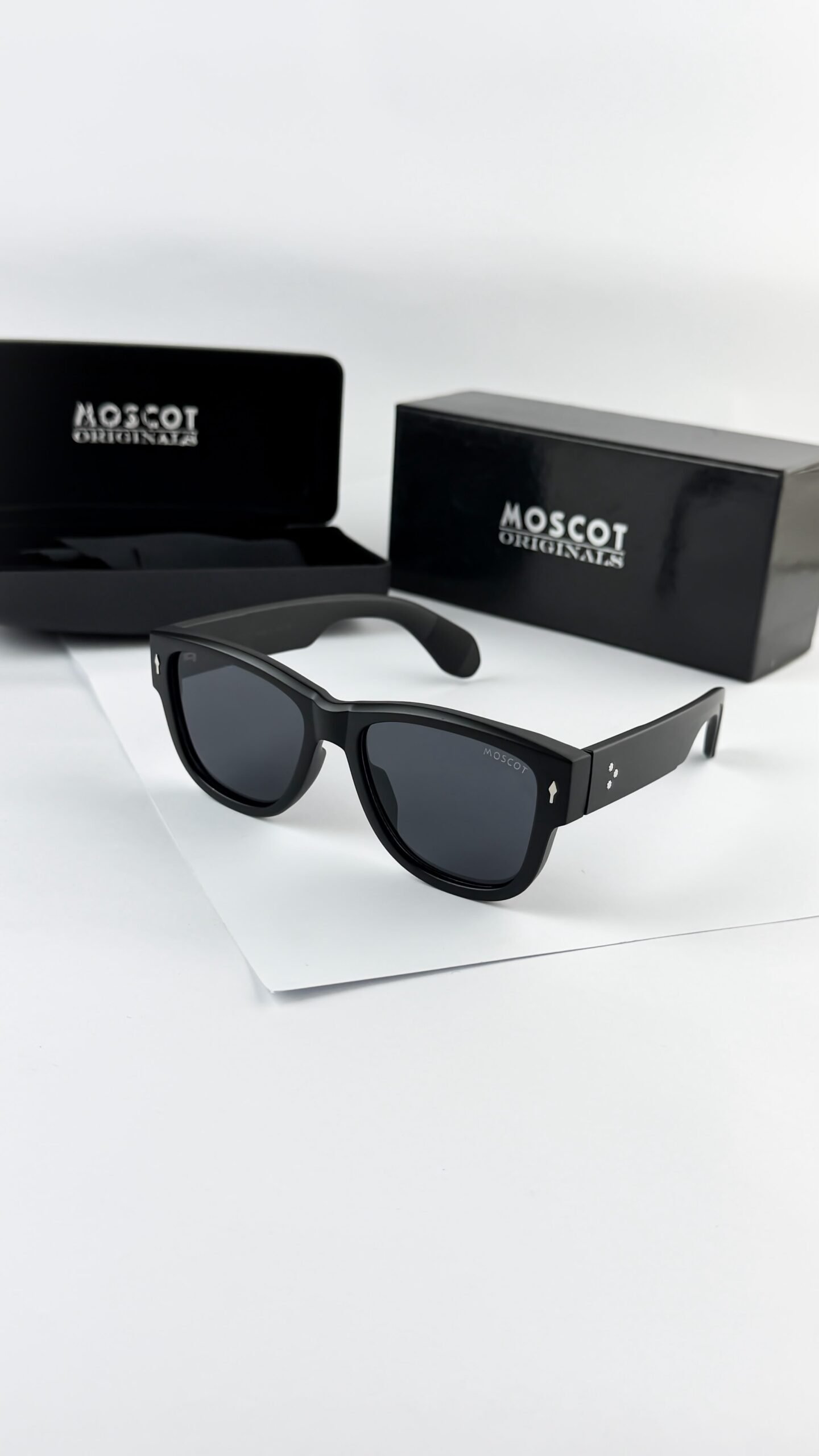 MOSCOT BLACK 98133