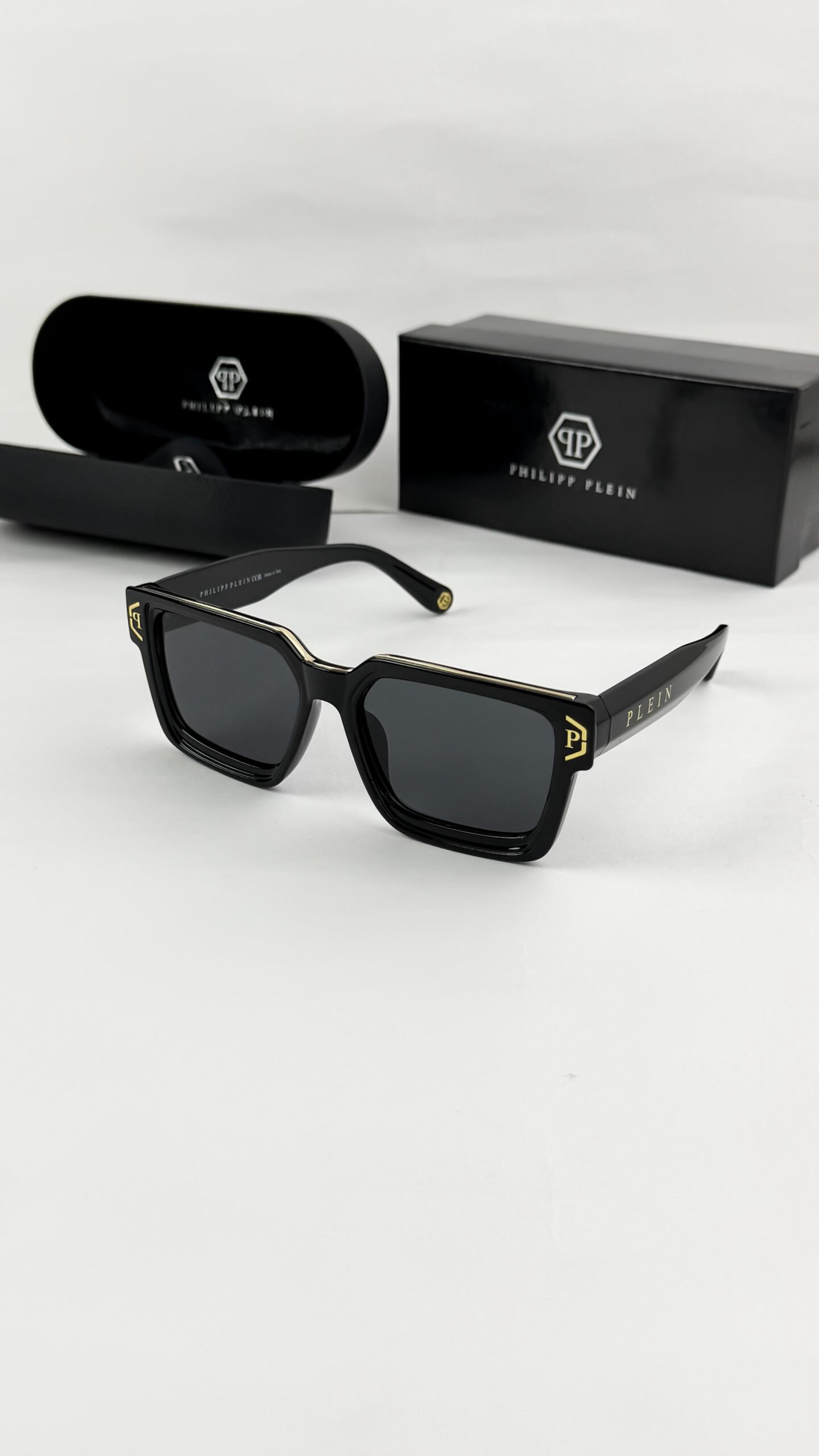 PHILIPP PLEIN GOLD BLACK 146