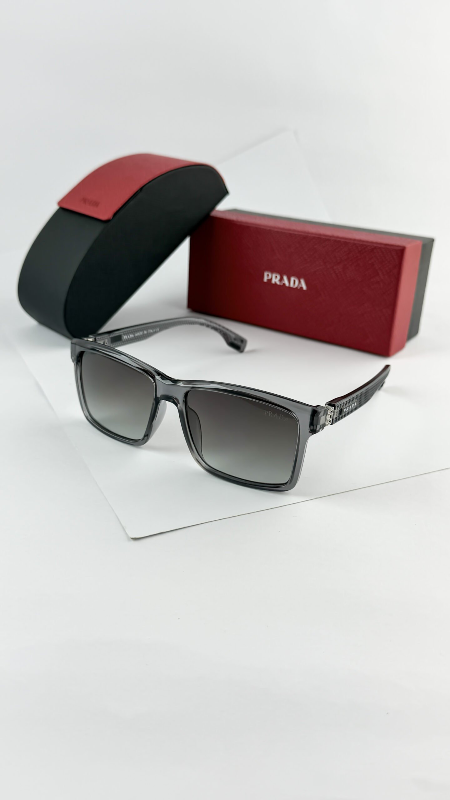 PRAD_GREY_SHADED_0899